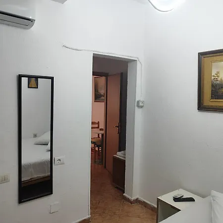 La Strada Hotel apartamentowy Tirana